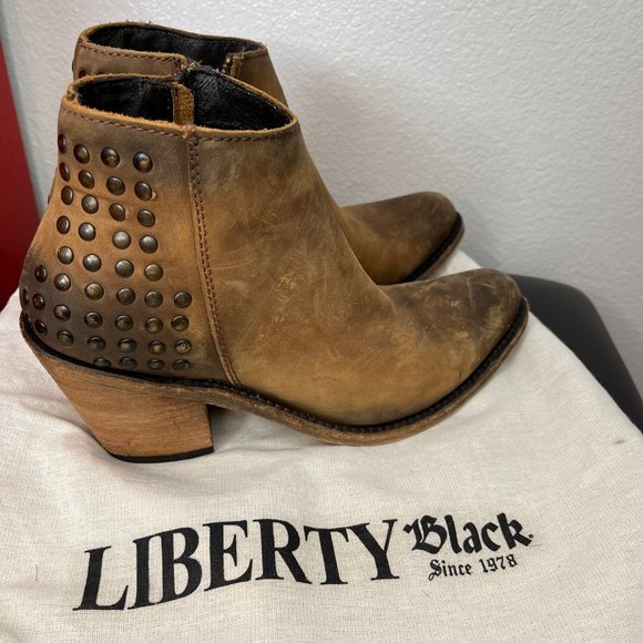 NWOT Liberty Black Studded Boots - Picture 3 of 16